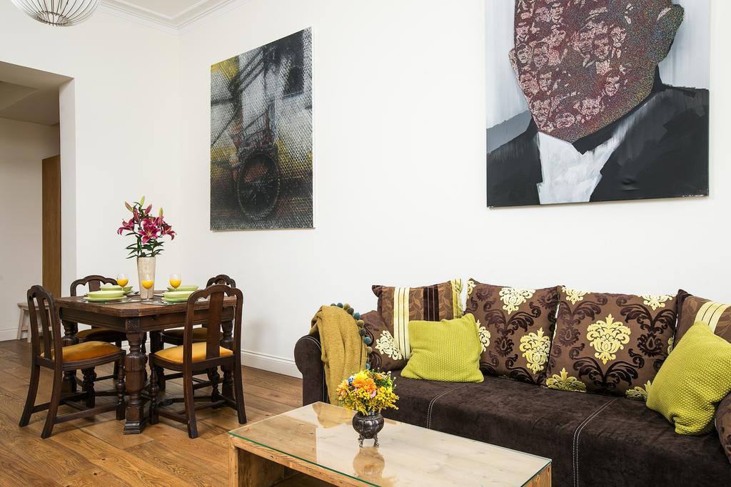 Old Town Brigue Apartment By Otium كراكوفيا المظهر الخارجي الصورة