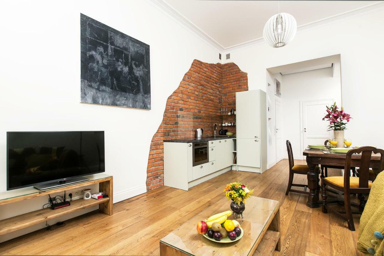 Old Town Brigue Apartment By Otium كراكوفيا المظهر الخارجي الصورة